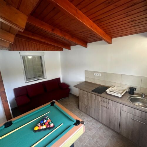 River View Whole House Holiday Home for 6 Persons
