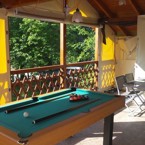 Casă de vacanță întreaga unitate cu vedere spre râu pentru 6 pers. (se inchirieaza doar integral)