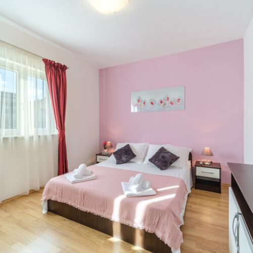 Komfort Romantik Apartman pro 4 os. se 2 ložnicemi (s možností přistýlky)