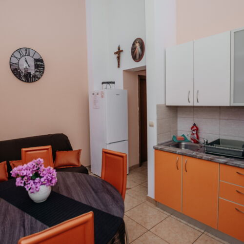 Apartament confort cu 3 camere pentru 5 pers.