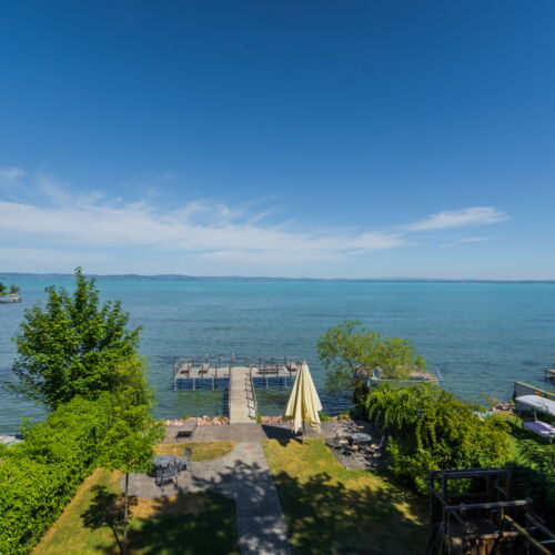 Vila (jako celek) pro 16 os. s výhledem na jezero celý Dům