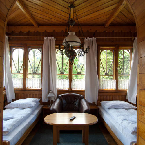 Apartament mansarda studio cu 1 camera pentru 4 pers.