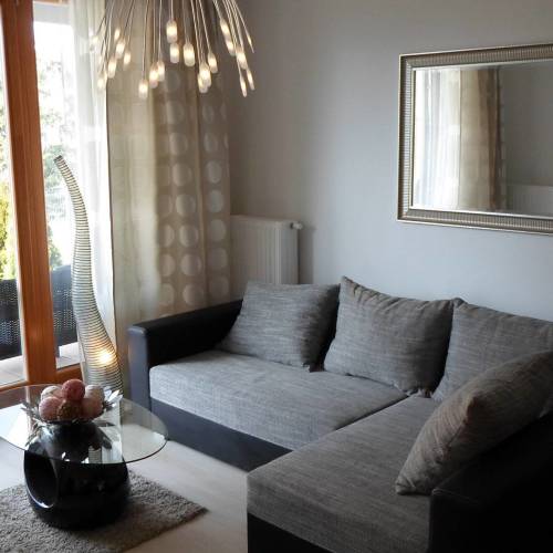 Apartament exclusive la parter cu 2 camere pentru 4 pers.