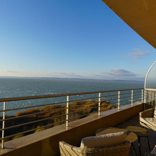Penthouse Panoramic 3-Room Apartment for 7 Persons