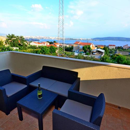 Apartament 10-osobowy z widokiem na morze z widokiem na miasto z 4 pomieszczeniami sypialnianymi
