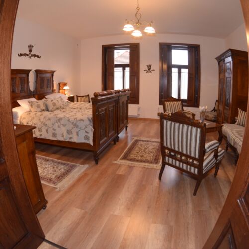 Deluxe Pokoj s manželskou postelí přízemní