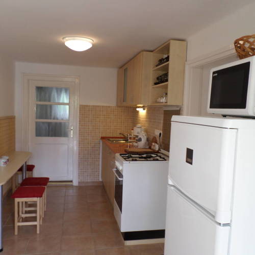 Apartman pro 6 os. se 3 ložnicemi s výhledem do zahrady v přízemí