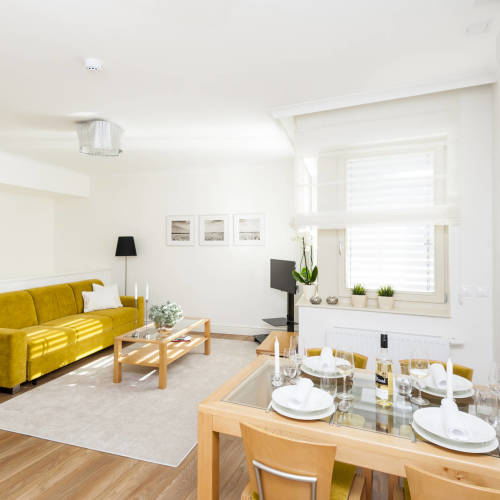 Apartament 4-osobowy z własną kuchnią z 2 pomieszczeniami sypialnianymi (możliwa dostawka)