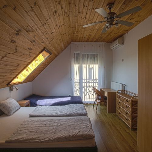 Panoramic Upstairs 2-Room Apartment for 7 Persons