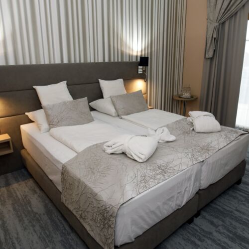 Camera twin superior cu balcon