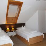 Tornyos Apartmanház Eplény