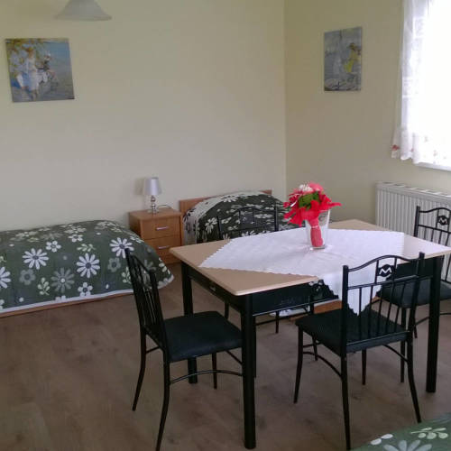 Apartament 4-osobowy na piętrze Przyjazny podróżom rodzinnym z 1 pomieszczeniem sypialnianym