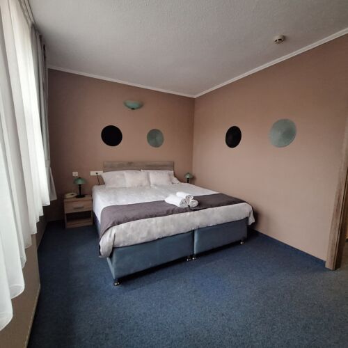 Standard Twin Room with Shower