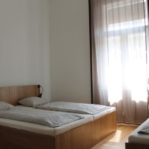 Standard Zweibettzimmer mit Badezimmer