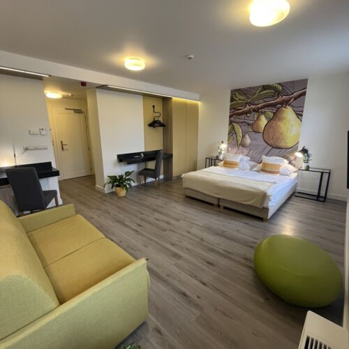 Camera cvadrupla superior