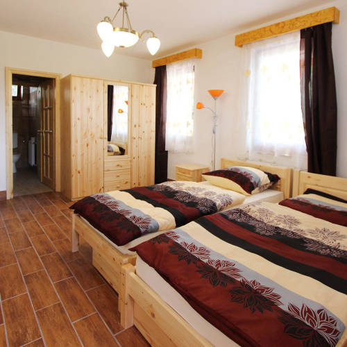 Mountain View Ground Floor Twin Room