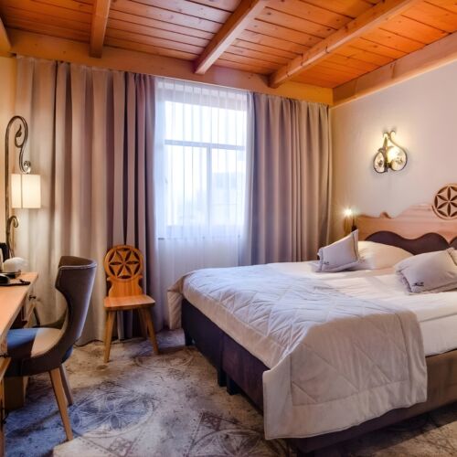 Pokój 2-osobowy Economy z łazienką