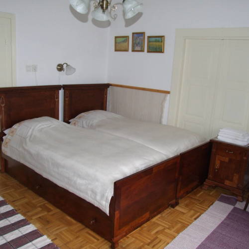 Romantik Családi 12 fős nyaraló (pótágyazható)