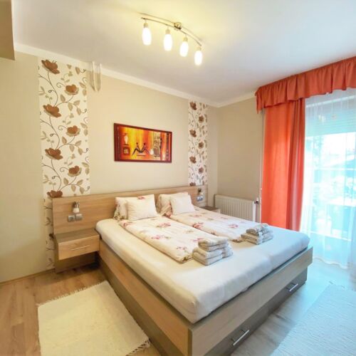 Apartament standard cu bucătărie proprie cu 1 camera pentru 2 pers.