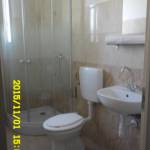 Fürdőszobás Standard négyágyas szoba (pótágyazható)