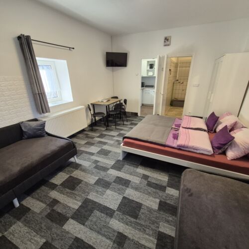 Holiday Home for 4 Persons with Shower and Kitchen
