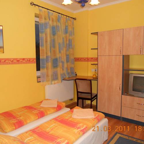 Camera twin standard cu aer conditionat