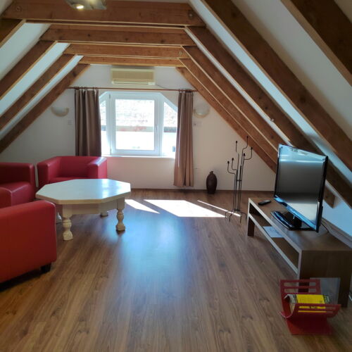 Apartament 6-osobowy z 3 pomieszczeniami sypialnianymi (możliwa dostawka)