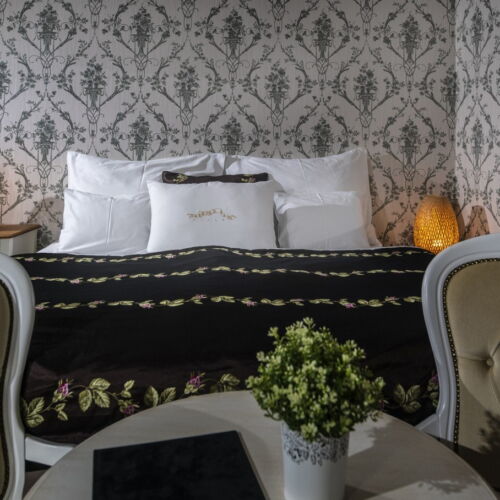 Rezydencja pokój 4-osobowy na parterze z antresolą z 2 pomieszczeniami sypialnianymi