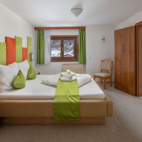 Pokój 2-osobowy na poddaszu z widokiem na dziedziniec