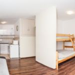 Apartament 5-osobowy Economy z aneksem kuchennym z 2 pomieszczeniami sypialnianymi