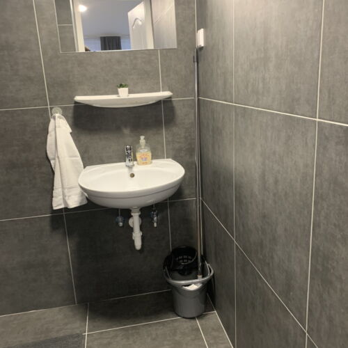 Apartament confort la parter cu 1 camera pentru 4 pers. (se poate solicita pat suplimentar)