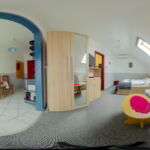 1-Zimmer-Apartment für 2 Personen Obergeschoss mit Balkon (Zusatzbett möglich)