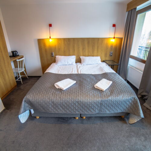 Mountain View Twin Room ensuite (extra bed available)
