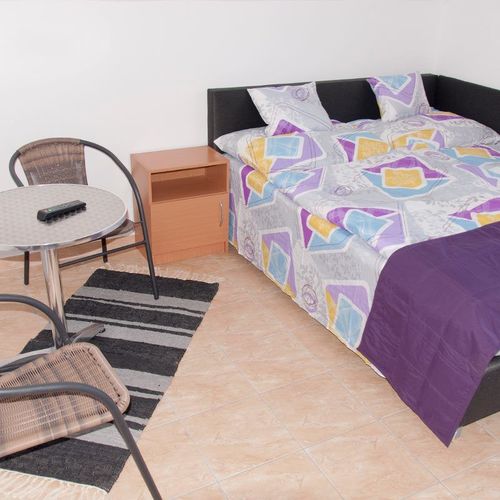 Pokoj s manželskou postelí