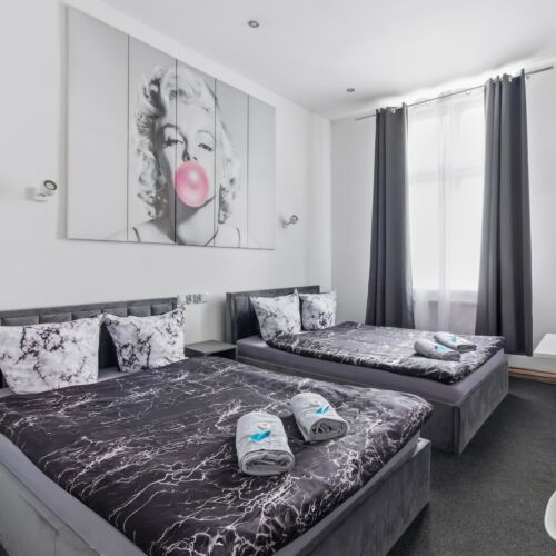 Pokój 4-osobowy Lux z łazienką