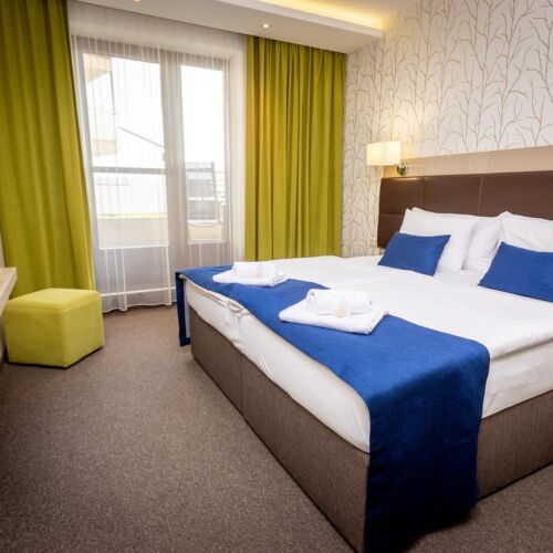 Camera dubla standard (se poate solicita pat suplimentar)