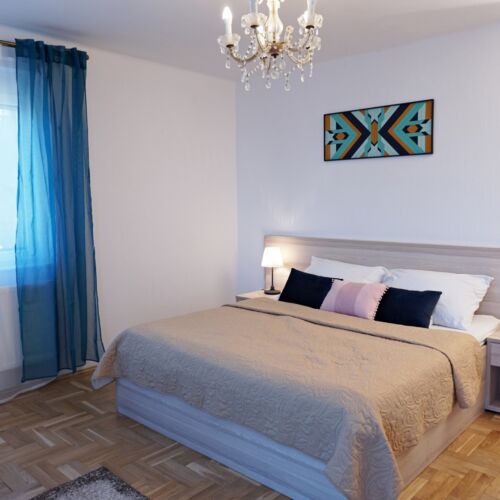 Camera tripla cu aer condiționat cu vedere spre lac (se poate solicita pat suplimentar)