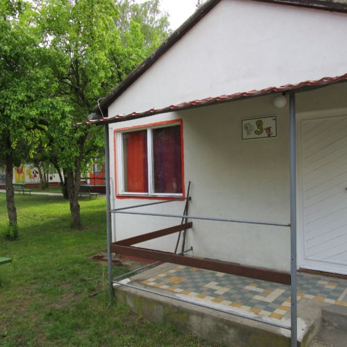 Fürdőszobás 7 fős faház 