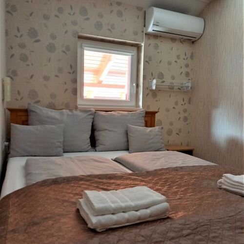 Apartament 4-osobowy na poddaszu z klimatyzacją z 2 pomieszczeniami sypialnianymi