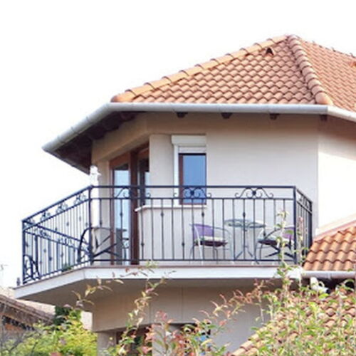 Apartament la etaj cu balcon cu 2 camere pentru 7 pers.