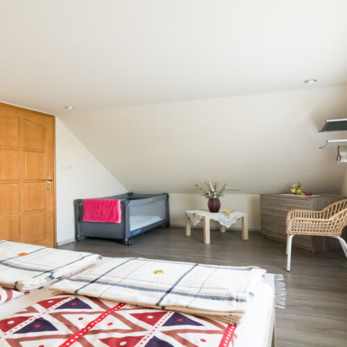 Domek letniskowy 7-osobowy Przyjazny podróżom rodzinnym z widokiem na ogród (możliwa dostawka)