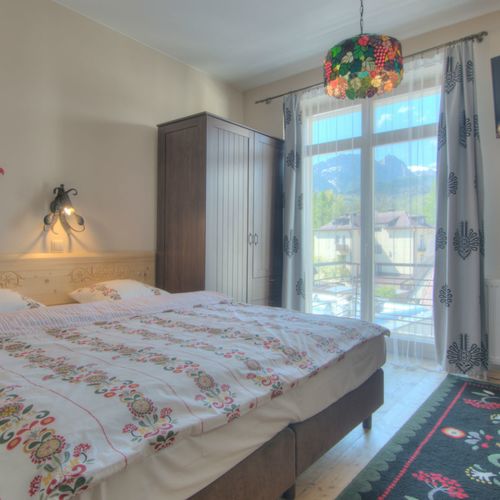 Pokój 2-osobowy z balkonem z widokiem na góry