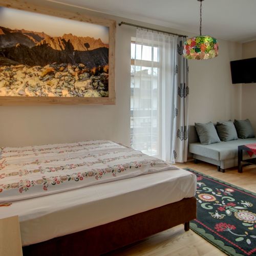 Pokój 2-osobowy z balkonem z widokiem na góry (możliwa dostawka)