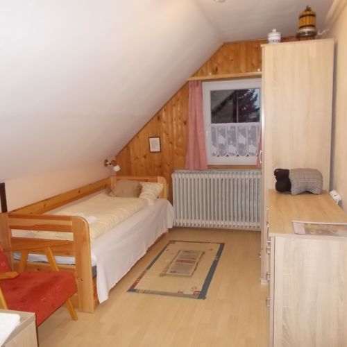 Camera single la mansardă cu panoramă