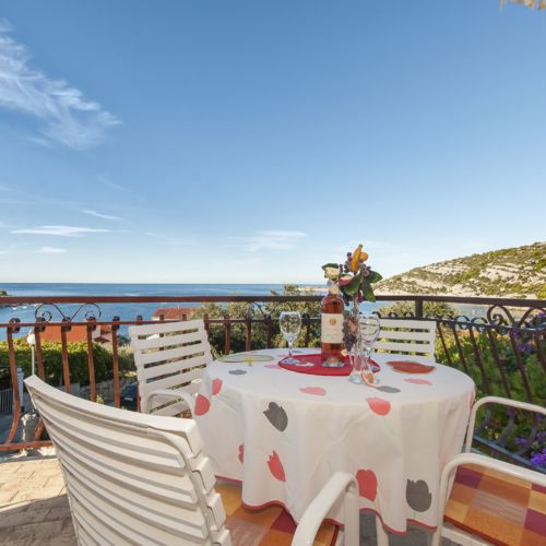 2-Zimmer-Apartment für 6 Personen mit Klimaanlage und Aussicht auf das Meer