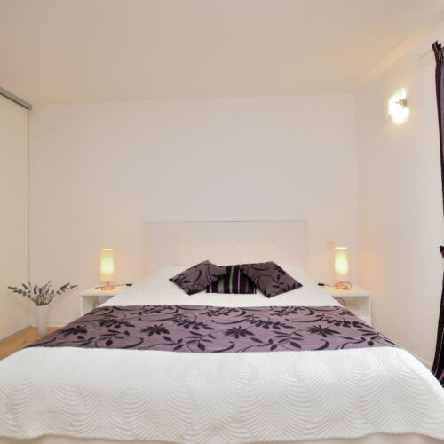 Camera twin la etaj cu aer condiționat