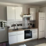 Apartament la etaj cu vedere spre mare cu 2 camere pentru 3 pers.