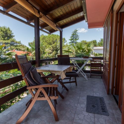 Apartament cu aer condiționat cu vedere spre mare cu 2 camere pentru 3 pers.