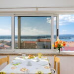 Sea View Mansard 3-Room Apartment for 4 Persons