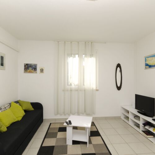 Casă de vacanță cu aer condiționat pentru 4 pers. (se inchirieaza doar integral)